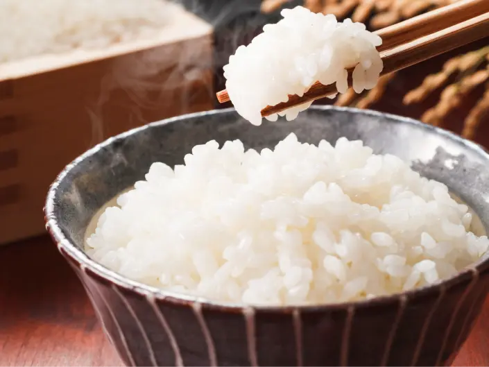 ふっくらと炊き上がった艶やかな熊本県産米のご飯